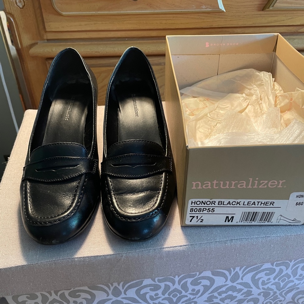 Black penny loafer stacked high heel - Naturalizer Honor
